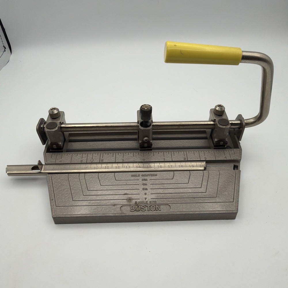 Vintage Boston Heavy Duty Metal Adjustable 3-Hole Paper Punch 3-Punch READ